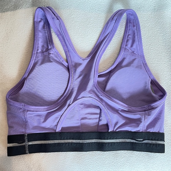 LAST CHANCE, BUYNOW! EUC Nike Women's Air Mesh Sports Bra in Purple Size S - Picture 3 of 7
